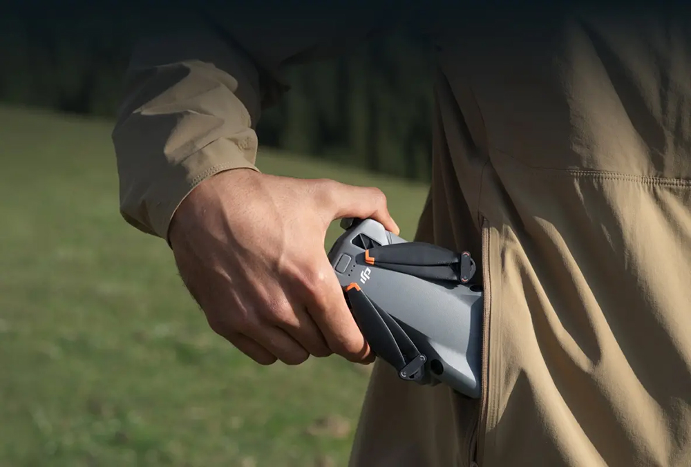 DJI Mini 5 Pro — портативний дрон з камерою 1″ CMOS та ActiveTrack 360, купити в QUADRO.ua